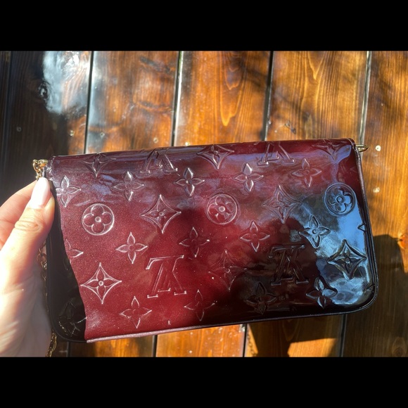 Louis Vuitton Félicie Pochette monogram vernis leather in amaranth - Picture 3 of 6